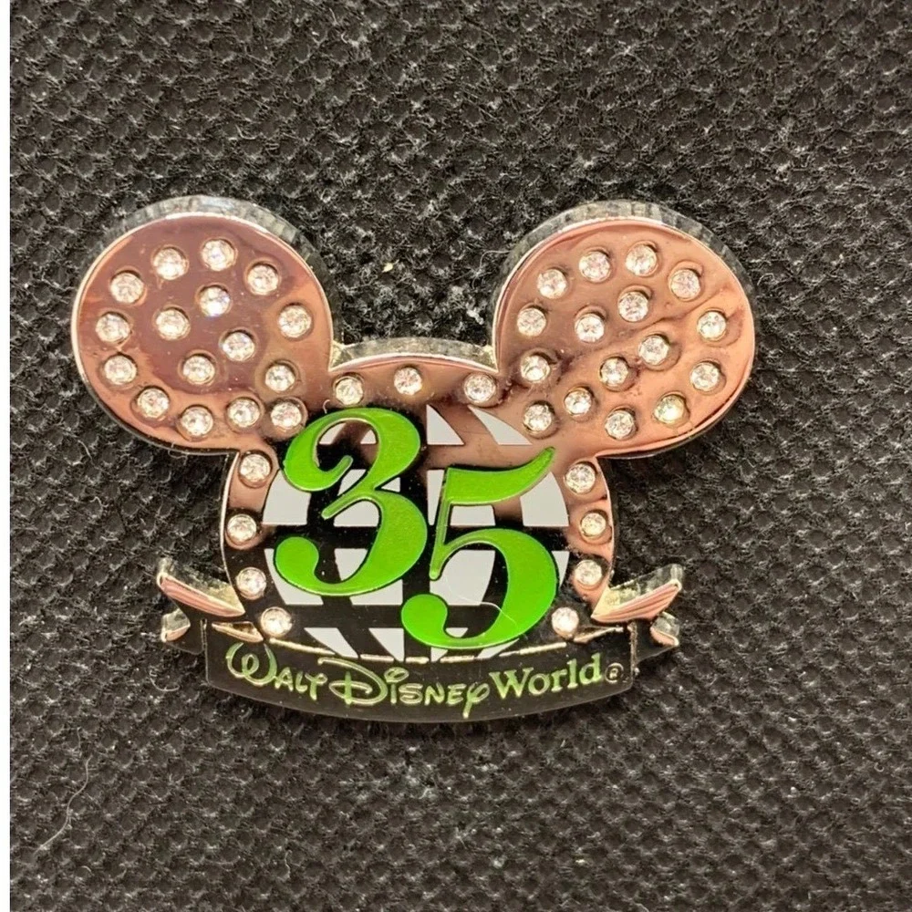 2006 35th Anniversary Disney Pin Rhinestones Walt Disney World Mickey Hat Silver